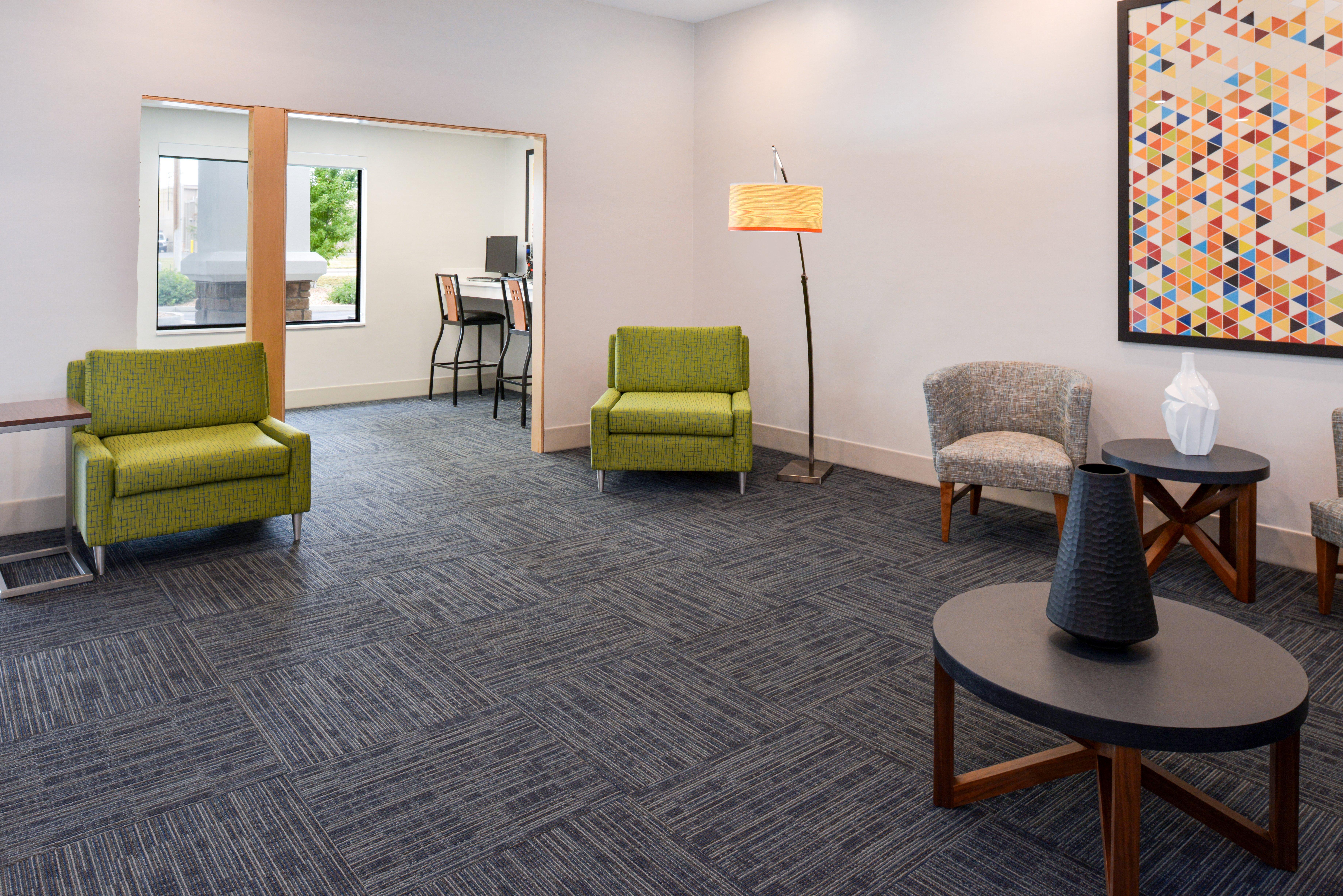 Holiday Inn Express & Suites Pueblo By Ihg מראה חיצוני תמונה