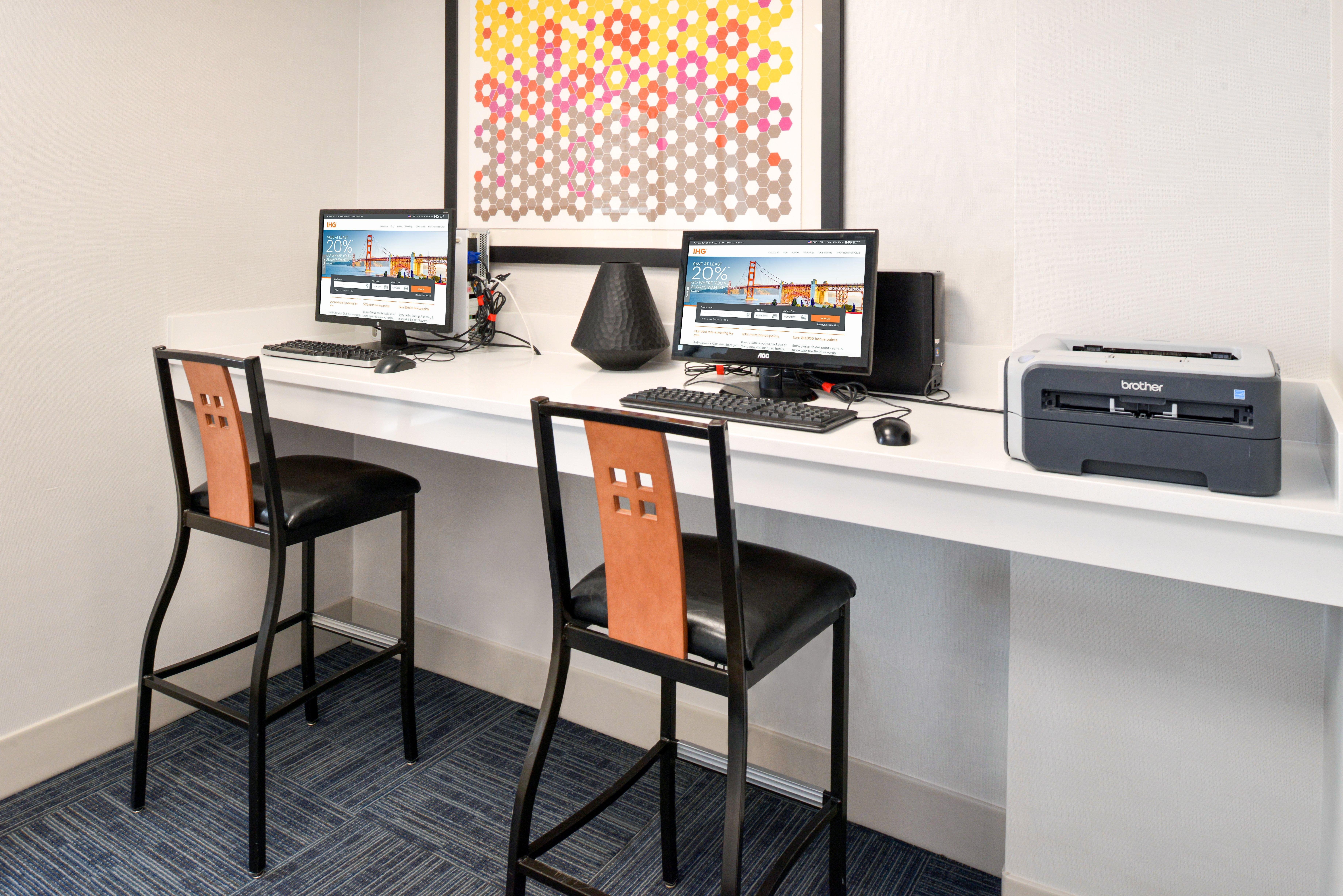 Holiday Inn Express & Suites Pueblo By Ihg מראה חיצוני תמונה