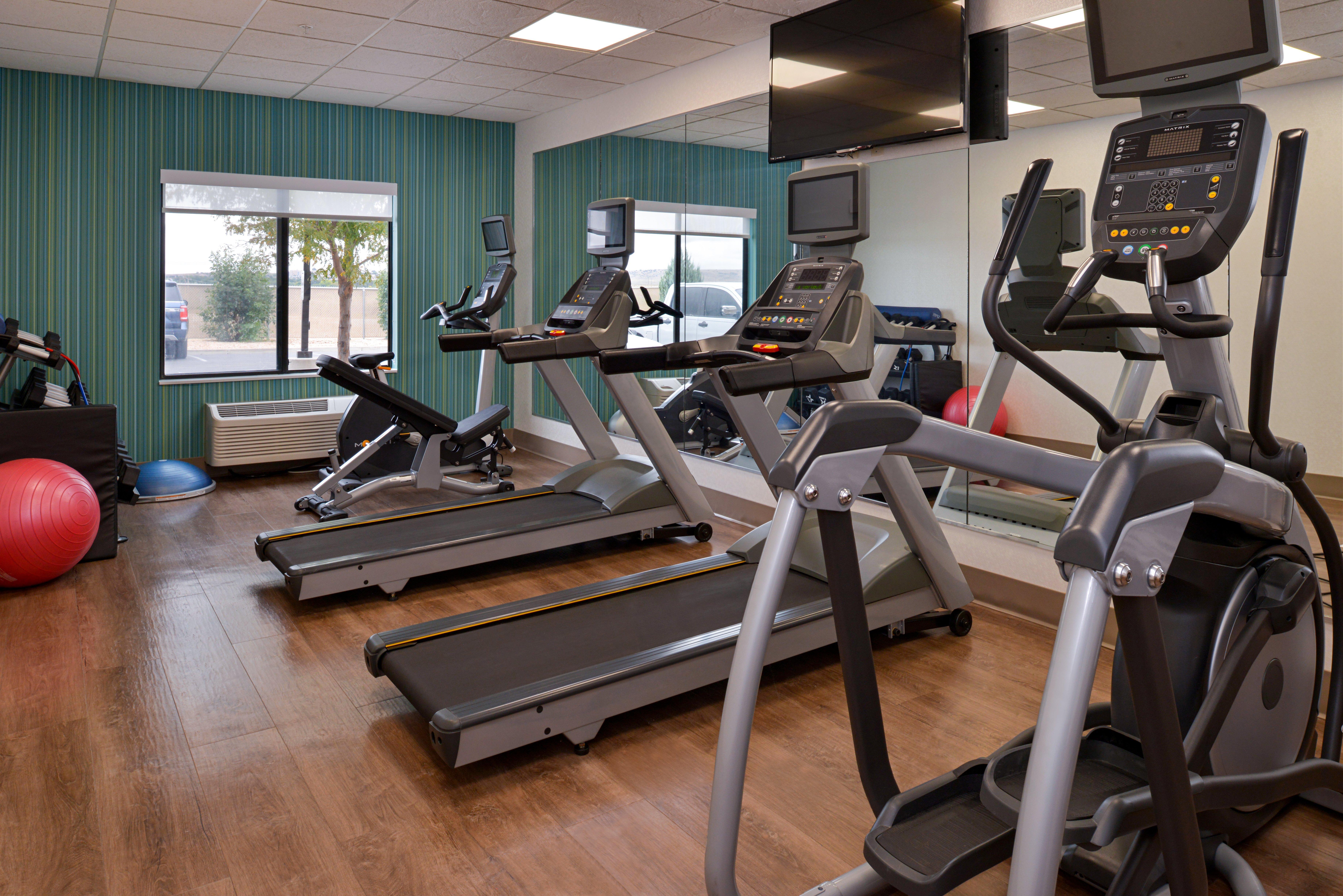Holiday Inn Express & Suites Pueblo By Ihg מראה חיצוני תמונה