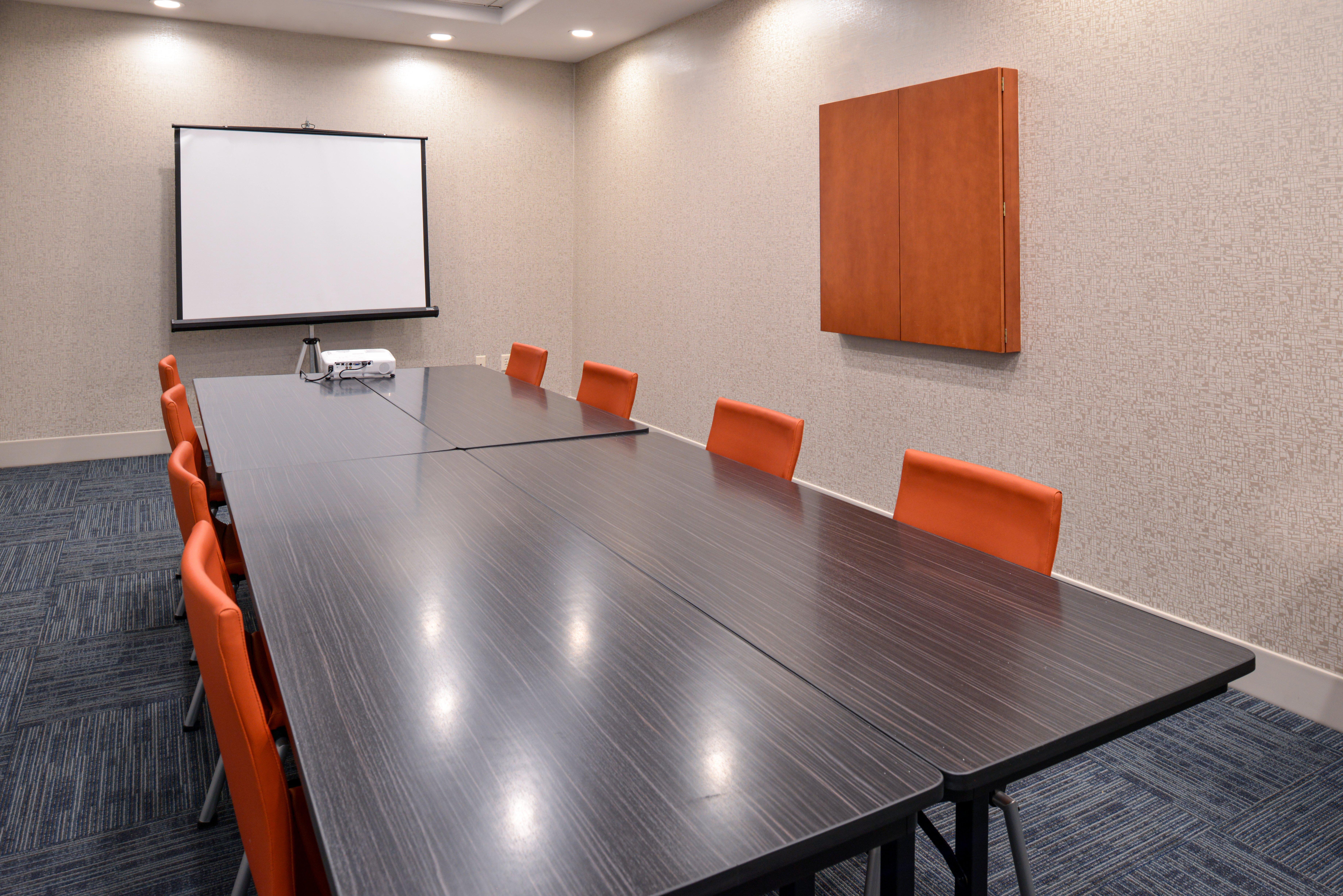 Holiday Inn Express & Suites Pueblo By Ihg מראה חיצוני תמונה