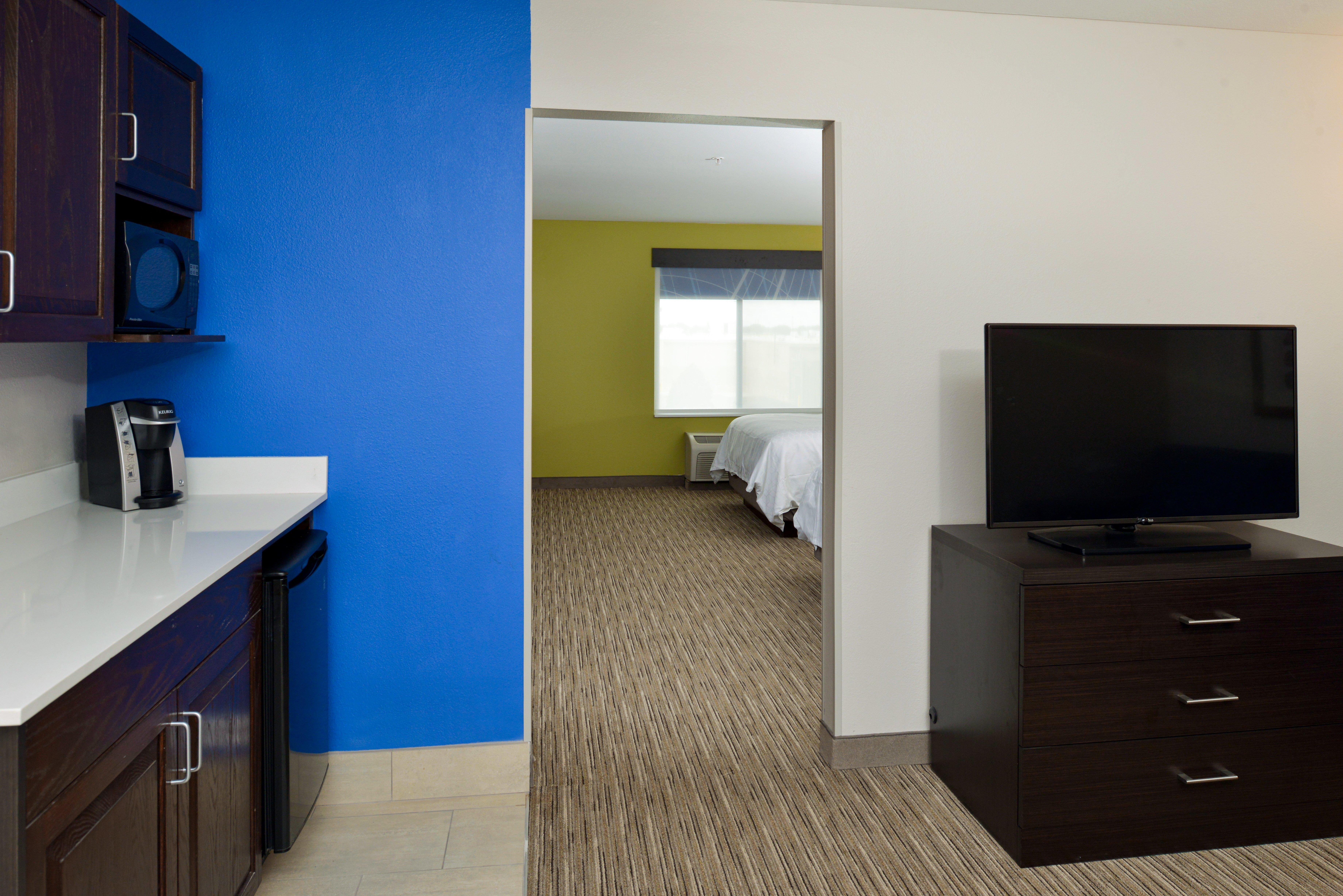 Holiday Inn Express & Suites Pueblo By Ihg מראה חיצוני תמונה