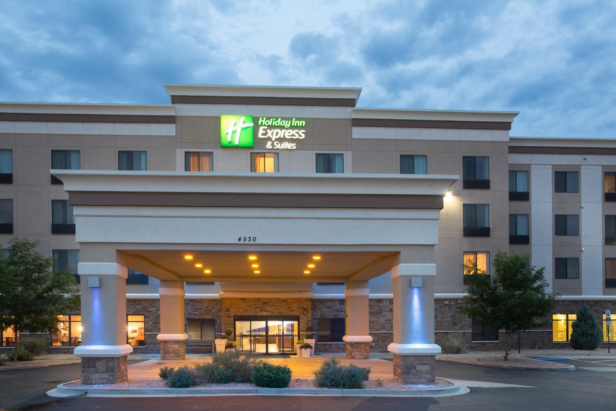 Holiday Inn Express & Suites Pueblo By Ihg מראה חיצוני תמונה