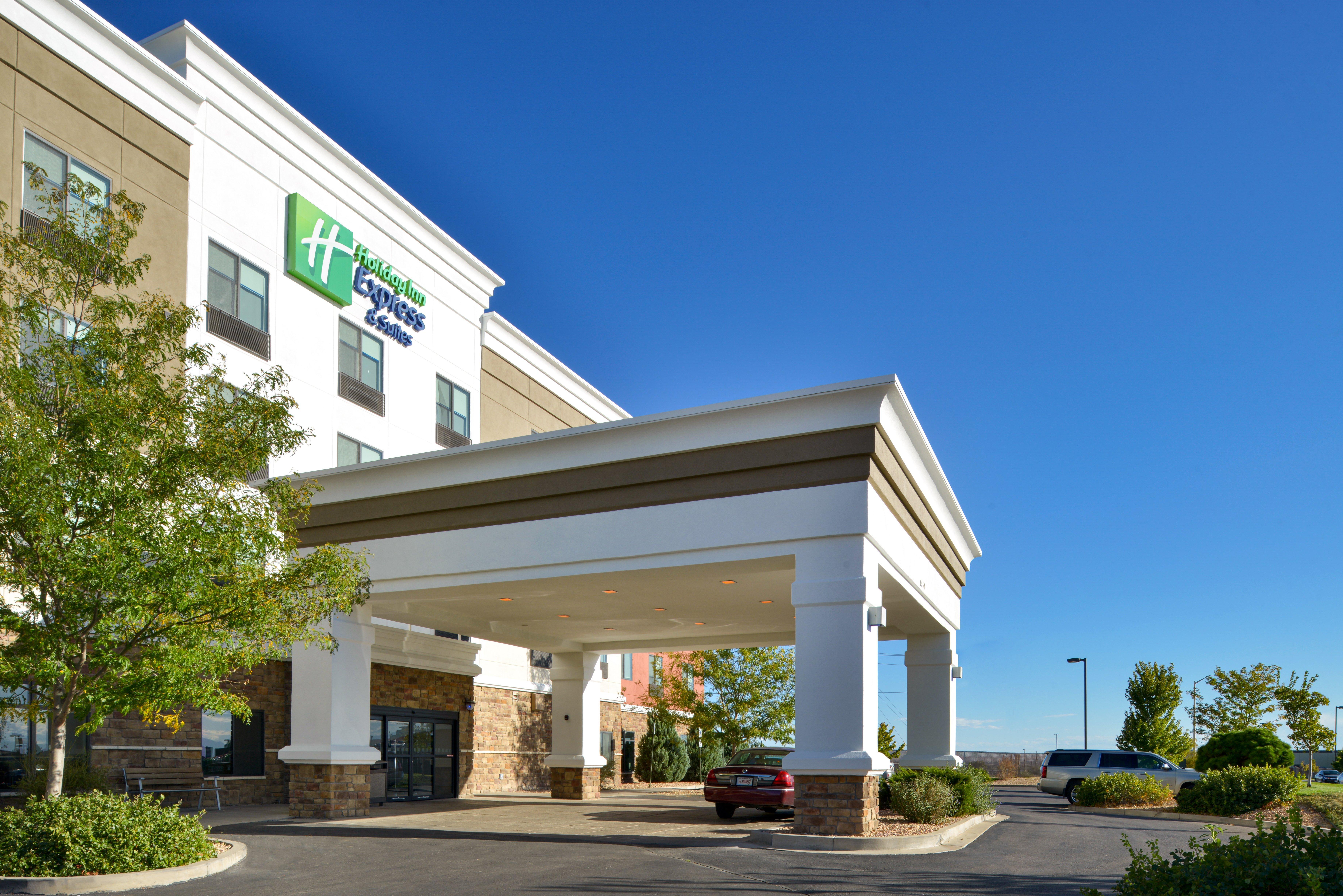 Holiday Inn Express & Suites Pueblo By Ihg מראה חיצוני תמונה