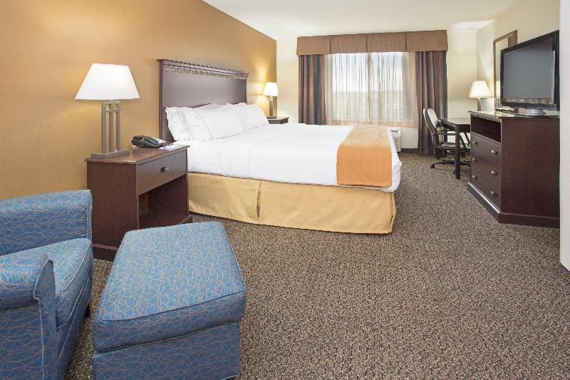 Holiday Inn Express & Suites Pueblo By Ihg מראה חיצוני תמונה