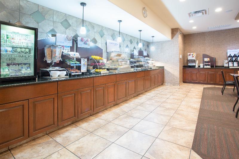 Holiday Inn Express & Suites Pueblo By Ihg מראה חיצוני תמונה