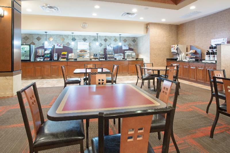 Holiday Inn Express & Suites Pueblo By Ihg מראה חיצוני תמונה